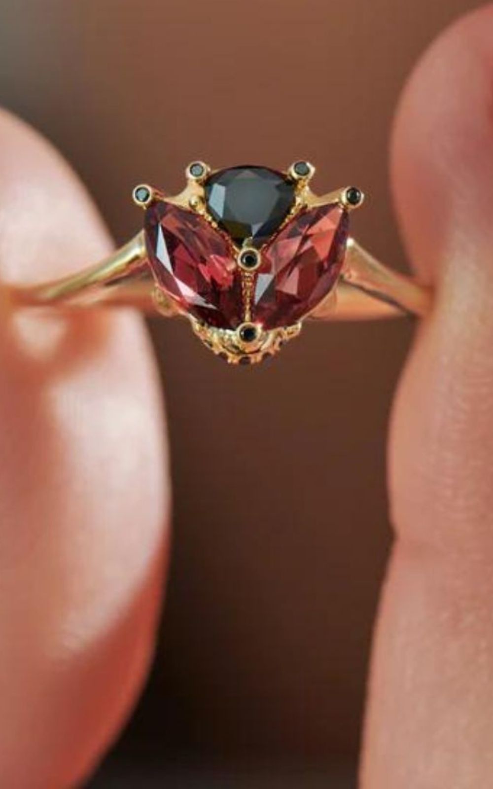 32 Ruby Engagement Rings: Ideas For The Stylish Bride