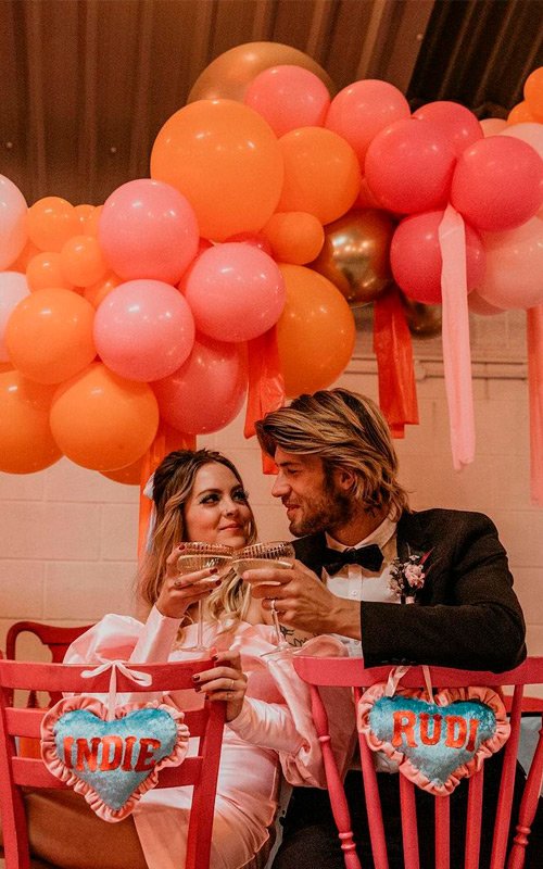 Only The Best 90s Wedding Songs As You Enjoy A Blast From The Past On Your Big Day