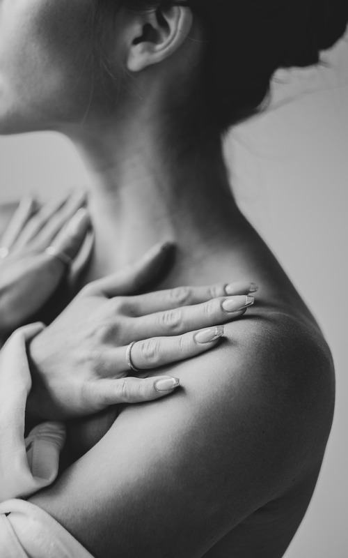 10 Black and White Wedding Nails Ideas [2025 Guide + Expert Tips]