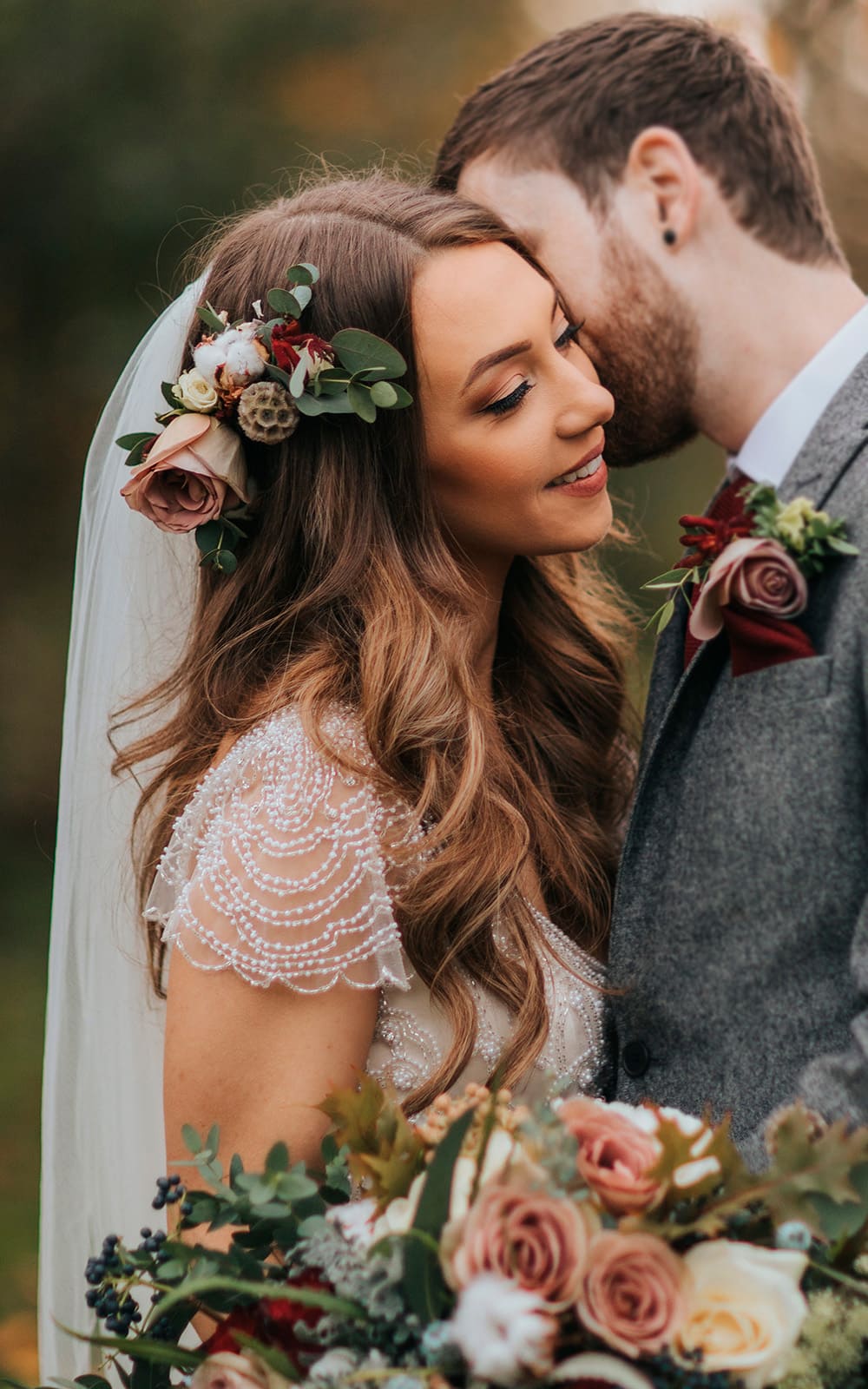 Fall Wedding Hairstyles For Brides And Guests [2025 Guide & FAQs]