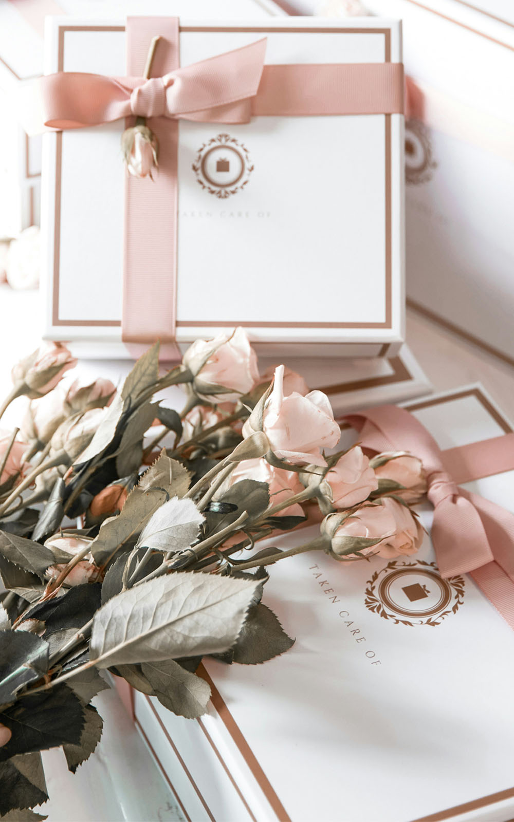 How Much To Spend on a Wedding Gift: Main Tips, Rules & Real Advice
