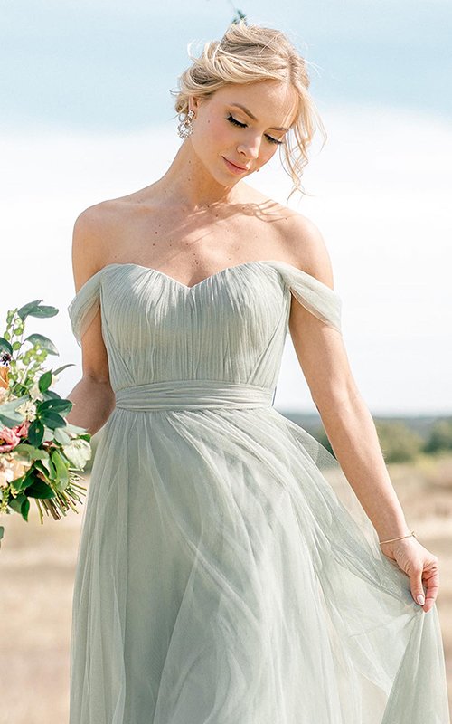 15 Mint Bridesmaid Dresses For 2025 + Faqs