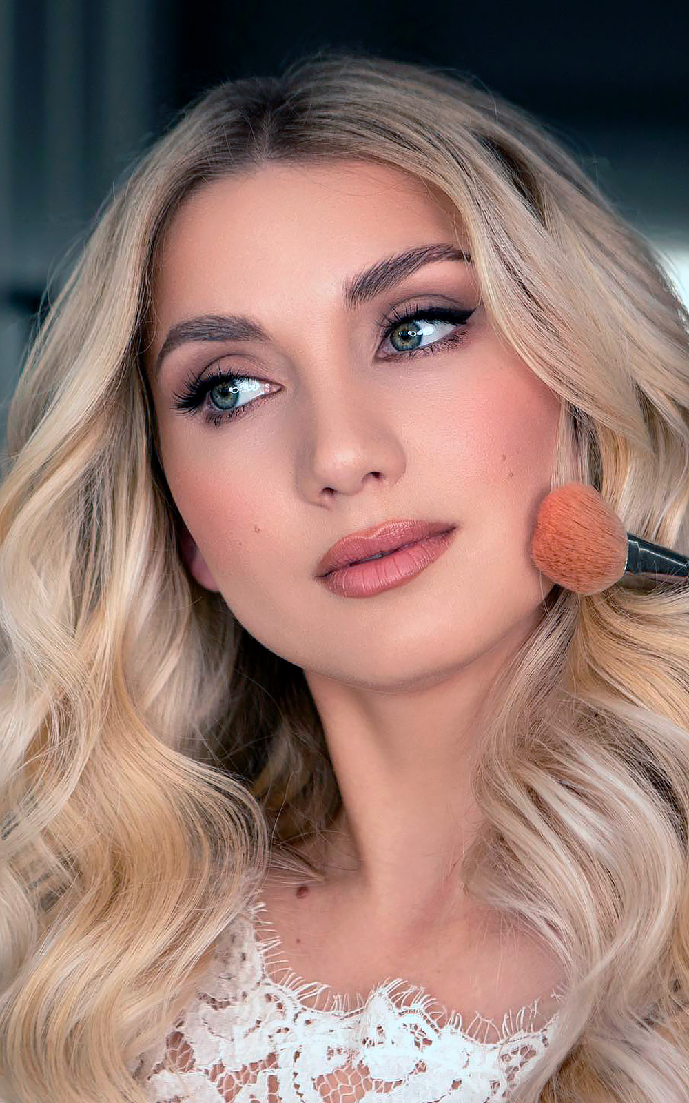 48 Natural Bridal Makeup Ideas For 2025 Weddings [Guide & FAQs]