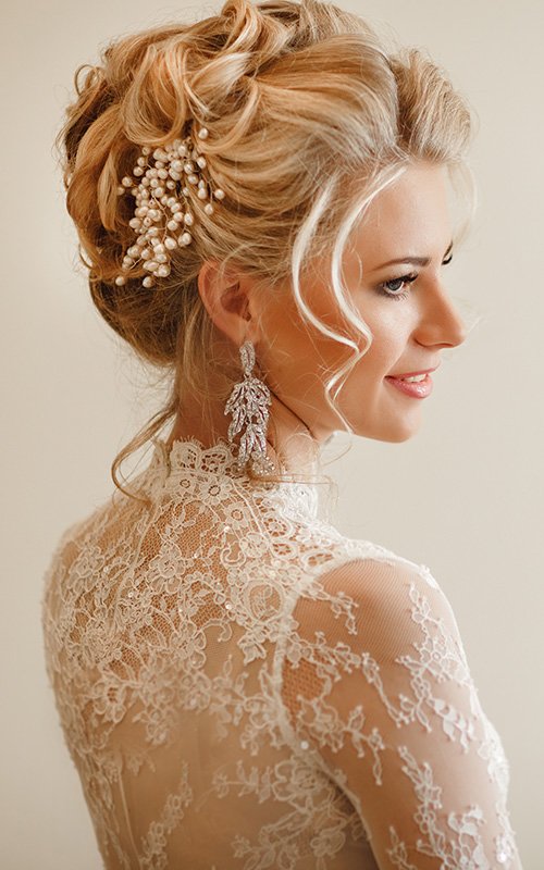 Best Pin Up Wedding Hairstyles Looks [2025 Guide & FAQs]