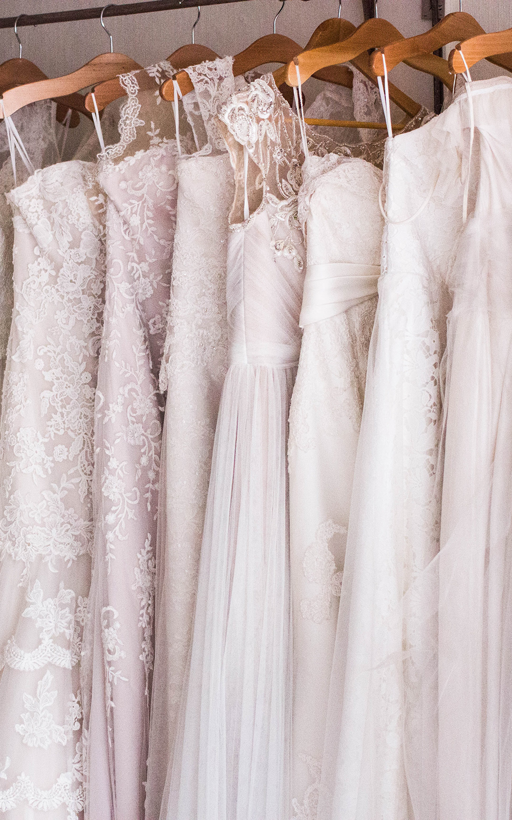 Your Guide To Buying Used Wedding Dresses