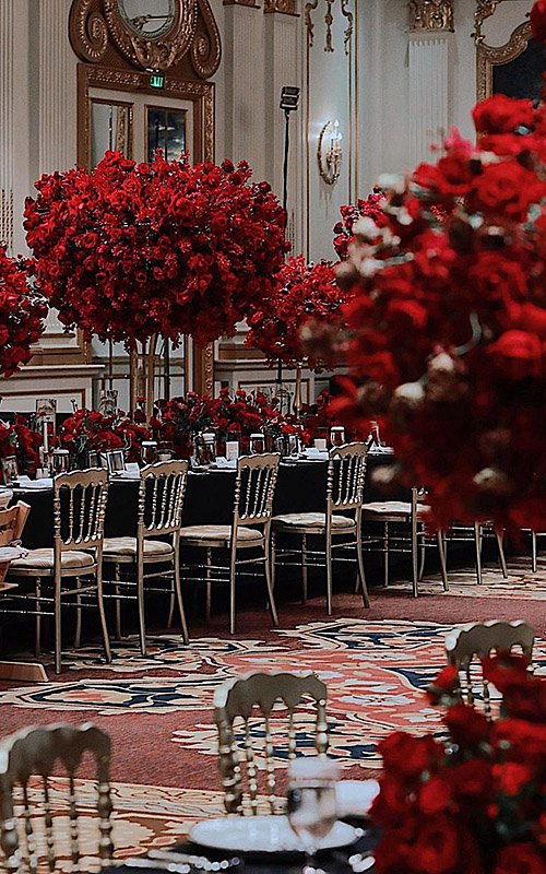 Elegant And Romantic Valentine’s Day Wedding Ideas