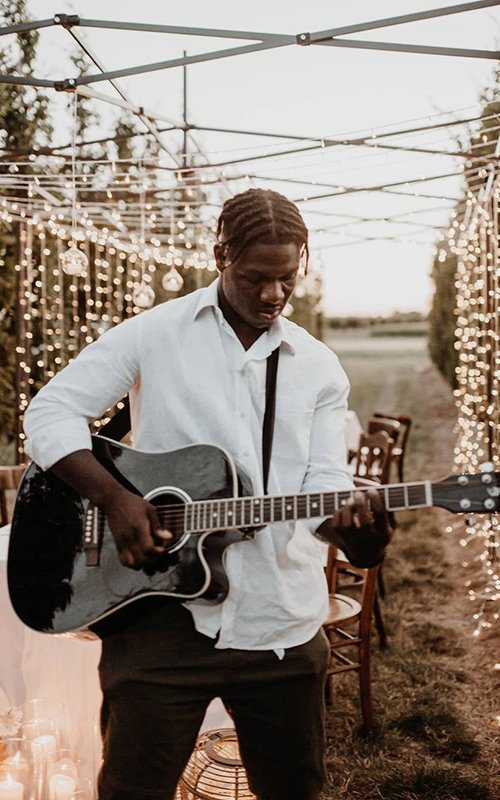 60 Best Wedding Cocktail Hour Songs for Your Perfect Playlist