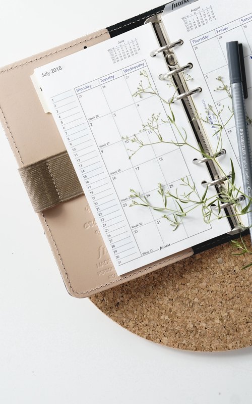 Top 15: Select The Ideal Wedding Planner Book