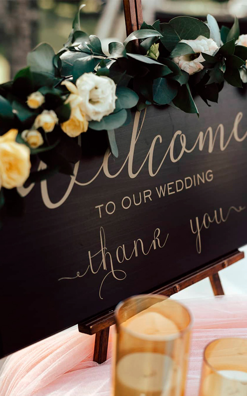 Wedding Signs That You Absolutely Need