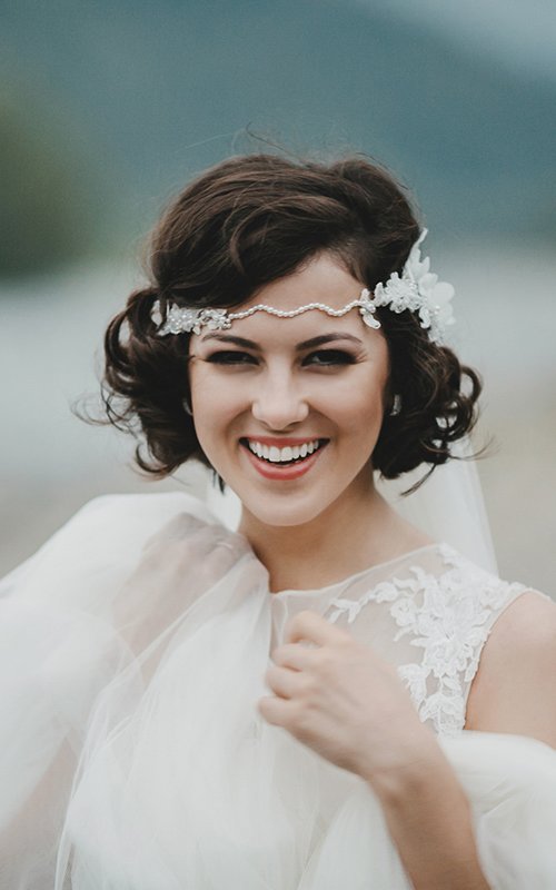 50+ Wedding Updos For Short Hair [2025 Guide + Expert Tips]